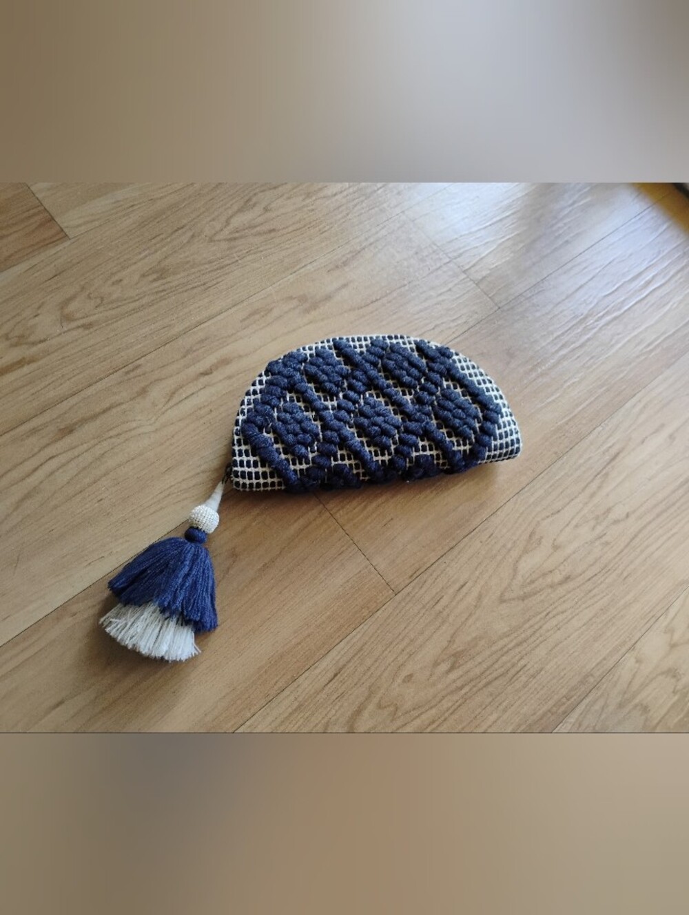 Universal Thread blue and white lattice print canvas boho clutch